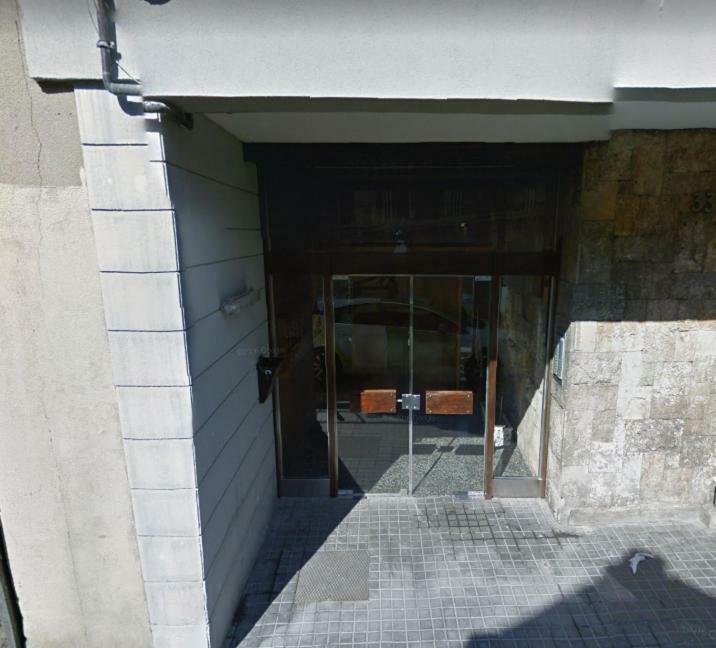 Three Bedroom Apartment In Sants Barcelona Ngoại thất bức ảnh