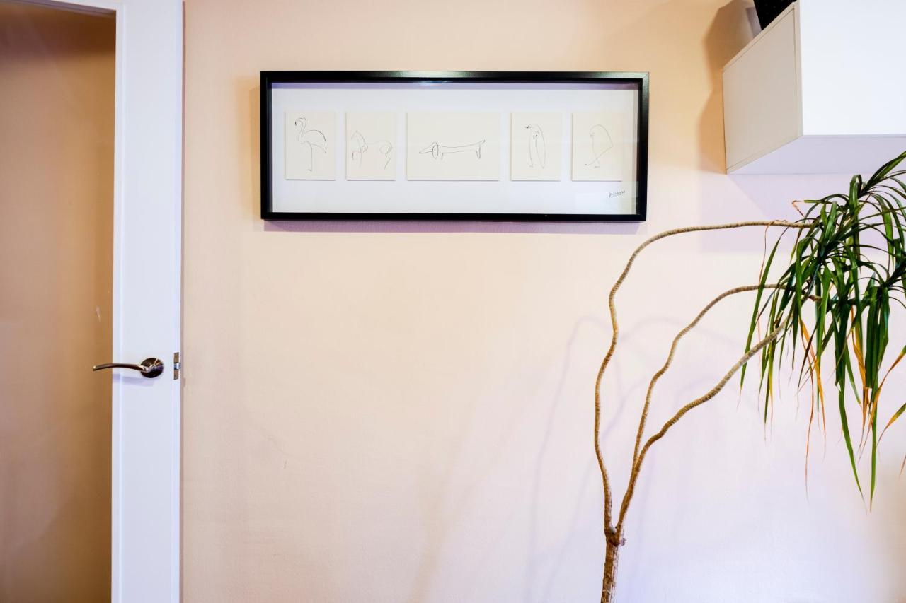 Three Bedroom Apartment In Sants Barcelona Ngoại thất bức ảnh
